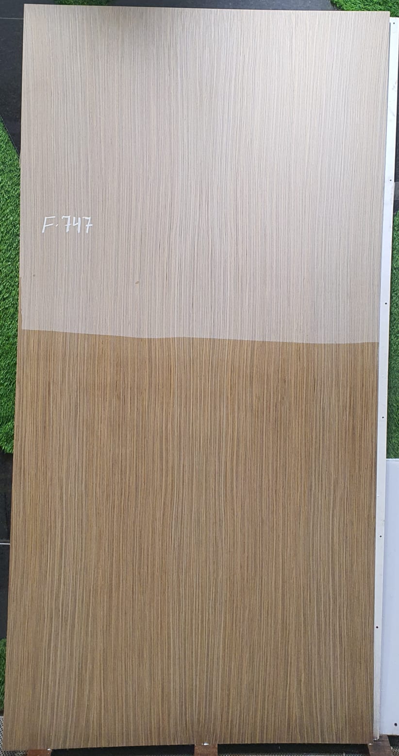 Swiss Walnut F747